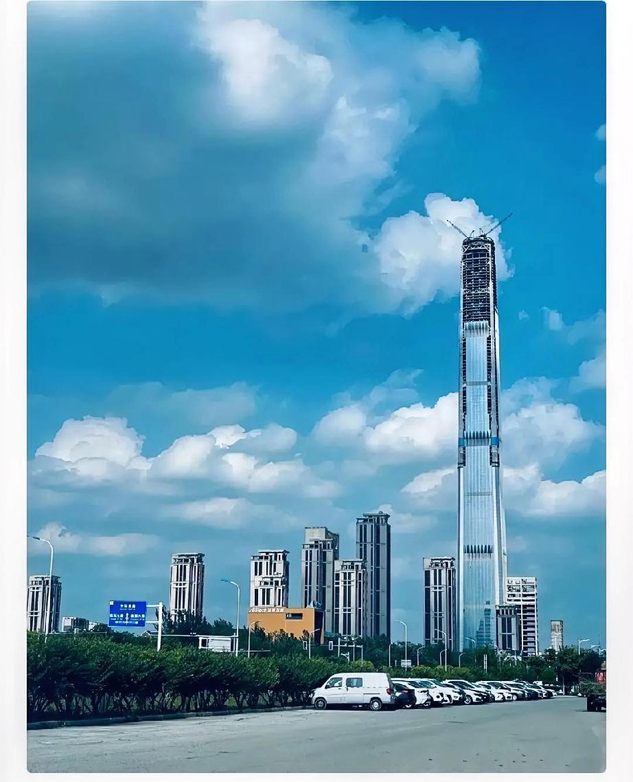 做梦都没想到，天津117大厦被拍卖了！而买家居然是一个初出茅庐，刚成立9天的