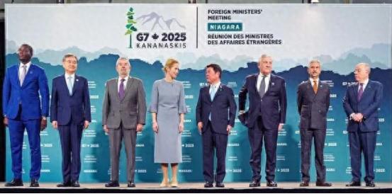 不准中国接俄，也不准中国收台，更不准管制稀土，七国集团明确指出，中国不能援助俄罗