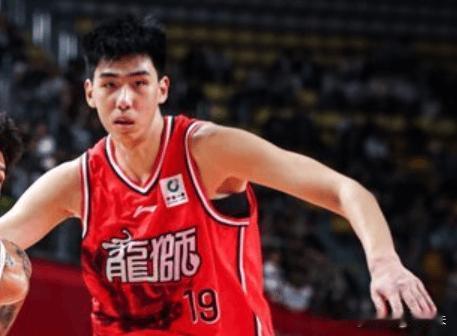 看了广州队的球，郭艾伦已经不是巅峰郭艾伦，徐昕还是那个徐昕！输给山东的比赛，徐昕