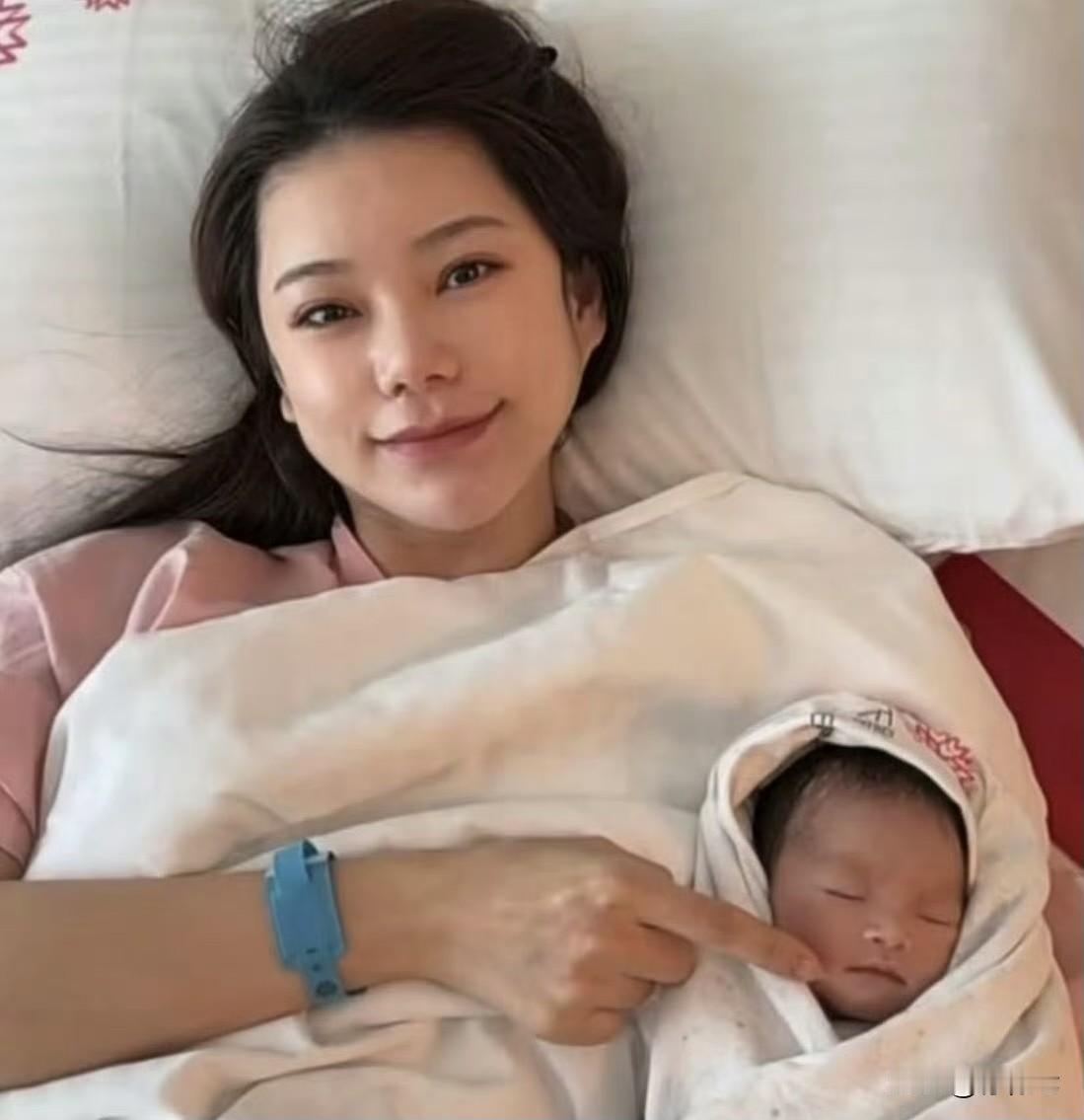 官宣🎉马筱梅初七诞男宝！汪小菲44岁再当爹‼️马筱梅初七诞下男婴！张兰在视