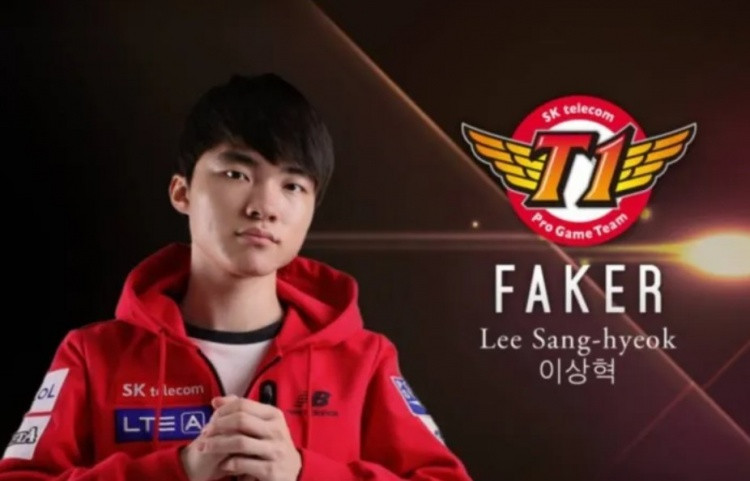 外网对比巅峰Faker与左右手: 游戏进步太快, 放现在不如很多人