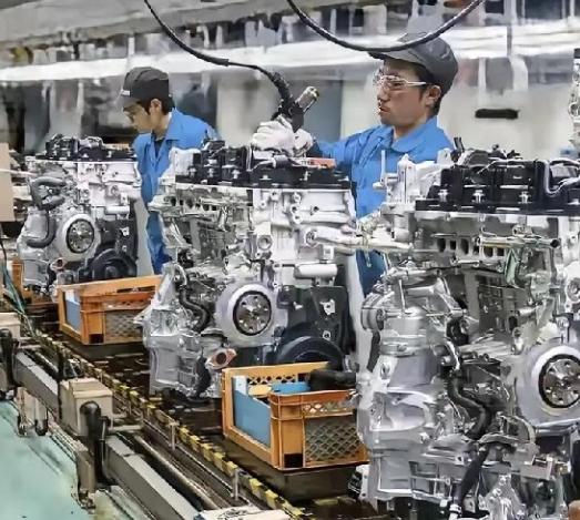 日本跌倒，全球吃饱！曾几何时，日本的工业标签就是“神级存在”，如今的“工业神话”