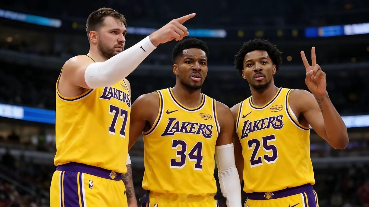 湖人季后赛能走多远，这三人很关键。斯玛特防守强，但三分稍弱，场均1.6个，命中率