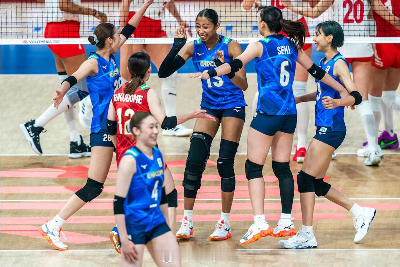 日本女排击败土耳其女排，意味着中国女排锁定最终排名锁定前六如果巴西击败德国，中国