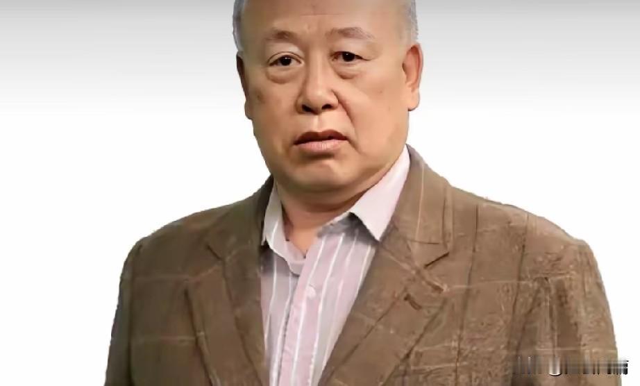 老戏骨曹翠芬和丈夫谭天谦，是北京电影学院的同班同学，两人携手走过六十载婚姻，一辈