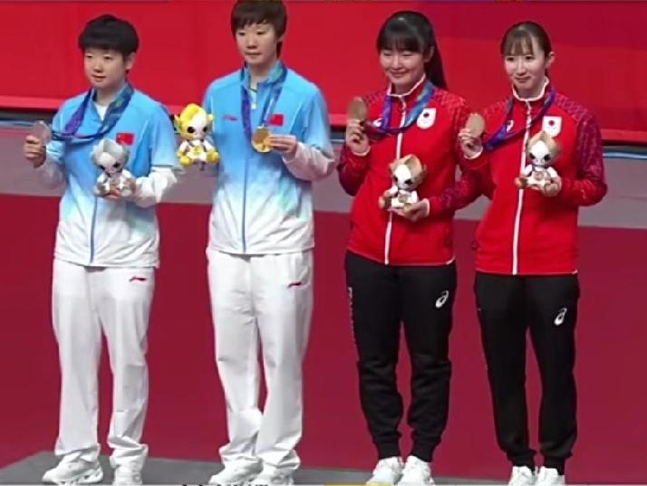 莎莎决赛输给王曼昱并不意外，首先是赛程安排不合理，女双，男单安排在明天，莎莎是连