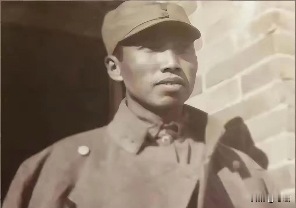 1944年，司令员康俊仁穿了件鬼子大衣回营，哨兵一枪将其击毙，事后上级的处理方式