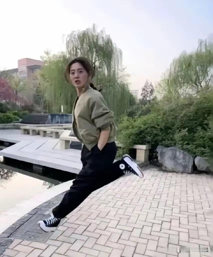 身高1.58米，这是男朋友拍的照片[捂脸哭]