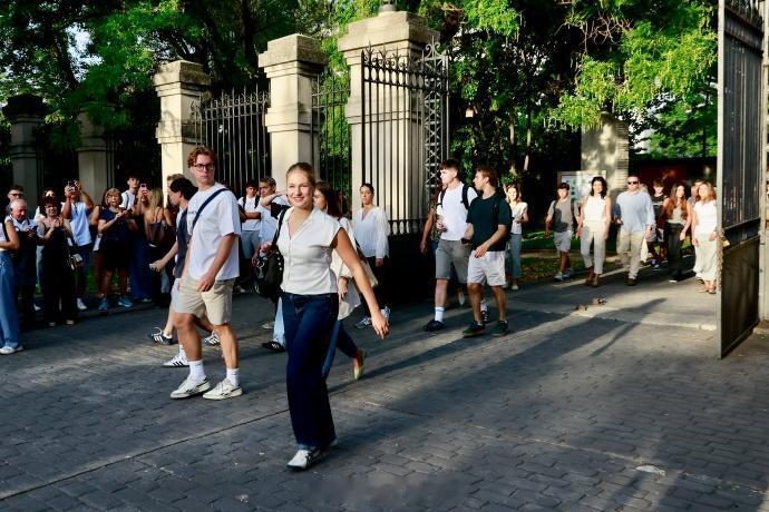 9月7日，西班牙莱昂诺尔公主到卡洛斯三世大学报到，和她一样，超过3000名新生
