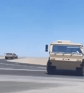 军迷看一眼就得沦陷！不得不承认，咱们的军事装备发展得真是越来越科幻了。北奔重汽