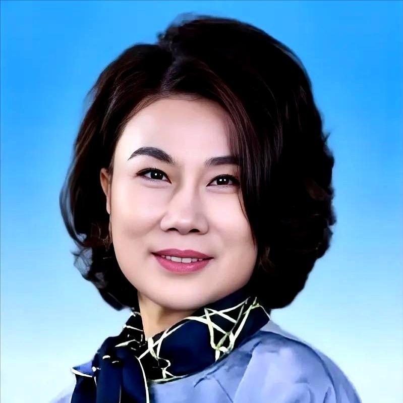 一次，俞敏洪问董明珠：“为什么你丈夫去世将近30年你都没有再婚？”董明珠也不藏着