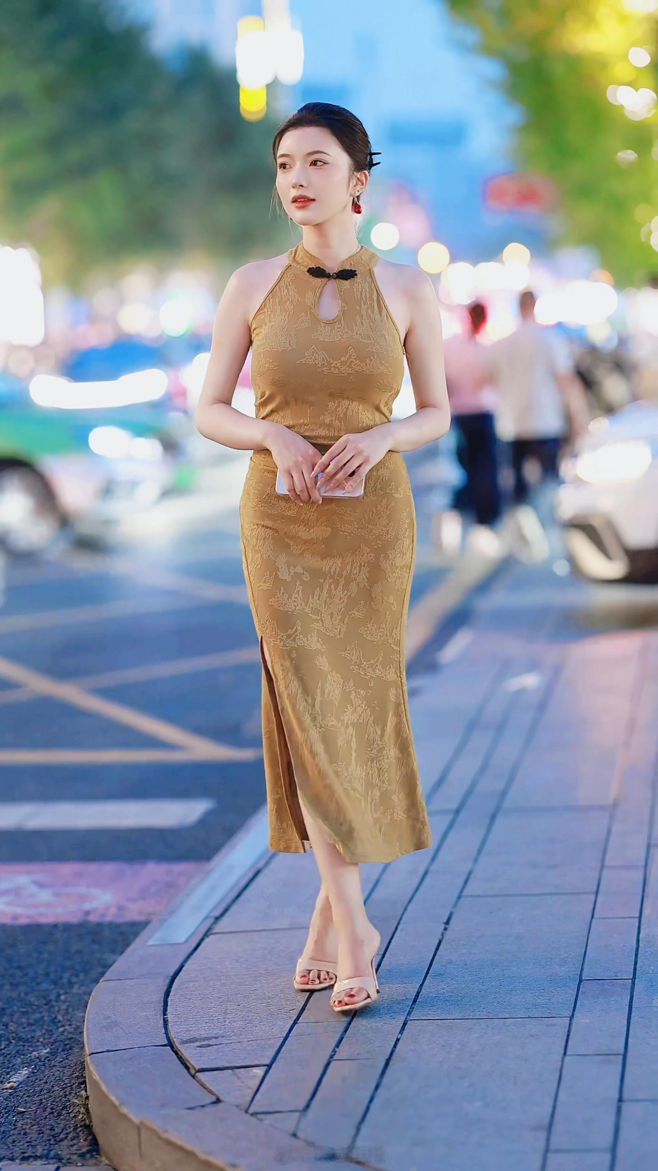 【成都街拍】旗袍美人。丨摄影拍照每日穿搭