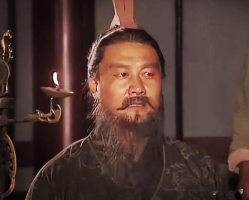 公元252年，孙权病逝，曹魏趁机率七万大军攻打东兴，东吴朝野震动。年近六旬的丁奉