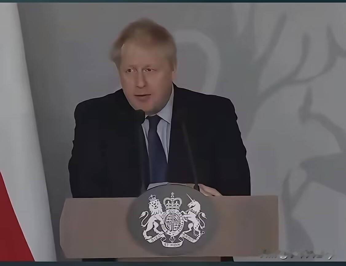 英国前首相鲍里斯·约翰逊秘访乌军阵地后，在为英国《每日邮报》撰写的文章中写道：“