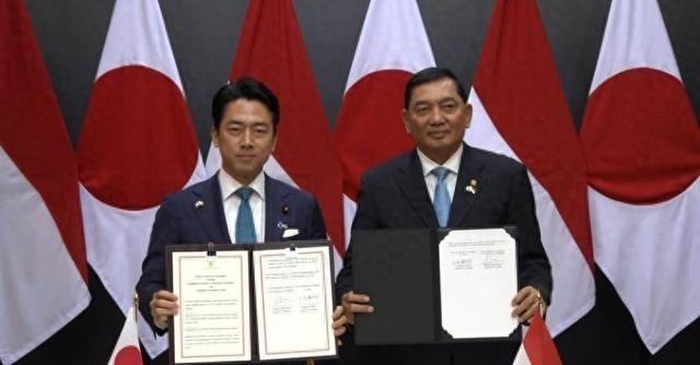 22亿美元敲定8艘主力战舰，转头就敢对着中国放狠话！谁能想到，这个一向标榜中立不