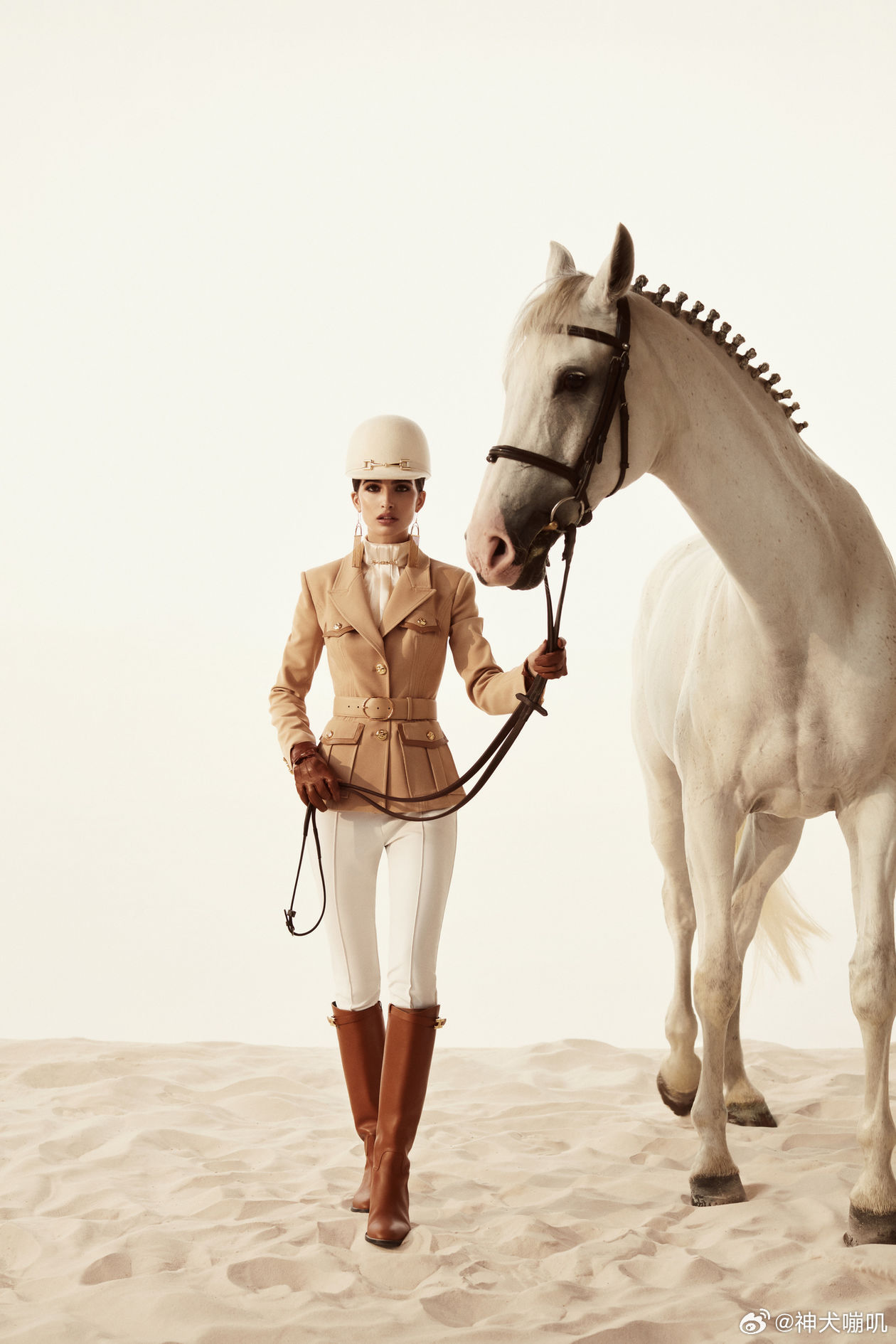 大模特美人和马ELISABETTAFRANCHIFALLWINTER2