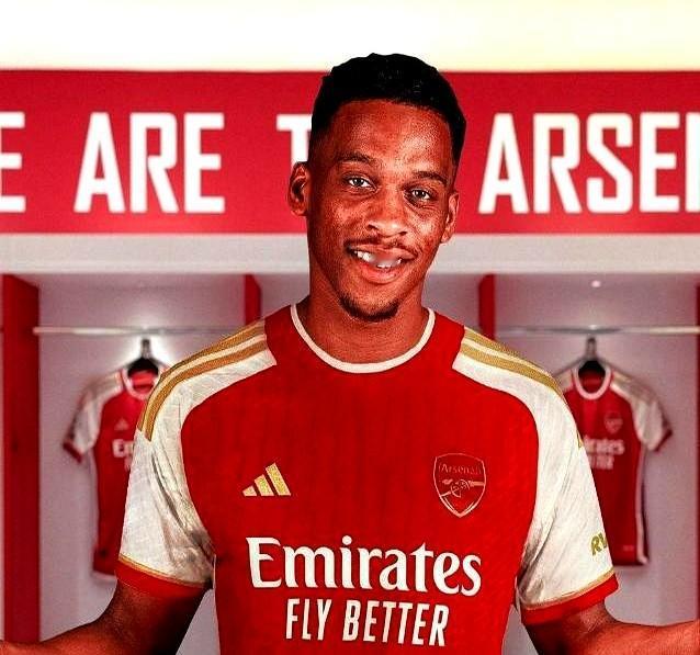 赢了热刺先别高兴太早，下周的拜仁才是真考验。主场4球大胜热刺，榜首位置是坐稳