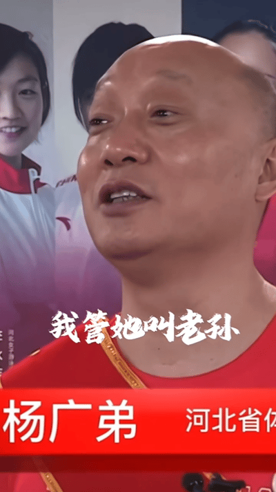 看到杨指笔下的孙颖莎,师徒的感情让人泪目。亦师亦友亦父,字里行间都透露着他对