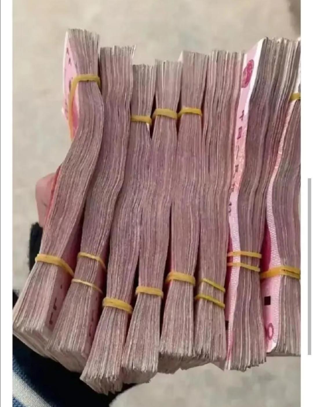 女人一定不要过度存钱！我大姑姐今年45了，博士毕业目前单身未育，高薪有房有车，