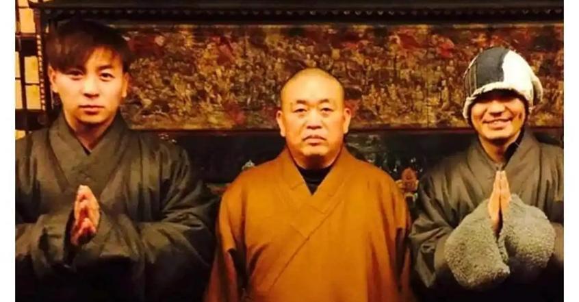 这一次，曾因前妻马蓉而被释永信力挺的王宝强，终究没能逃过一劫。释永信被捕的消息虽