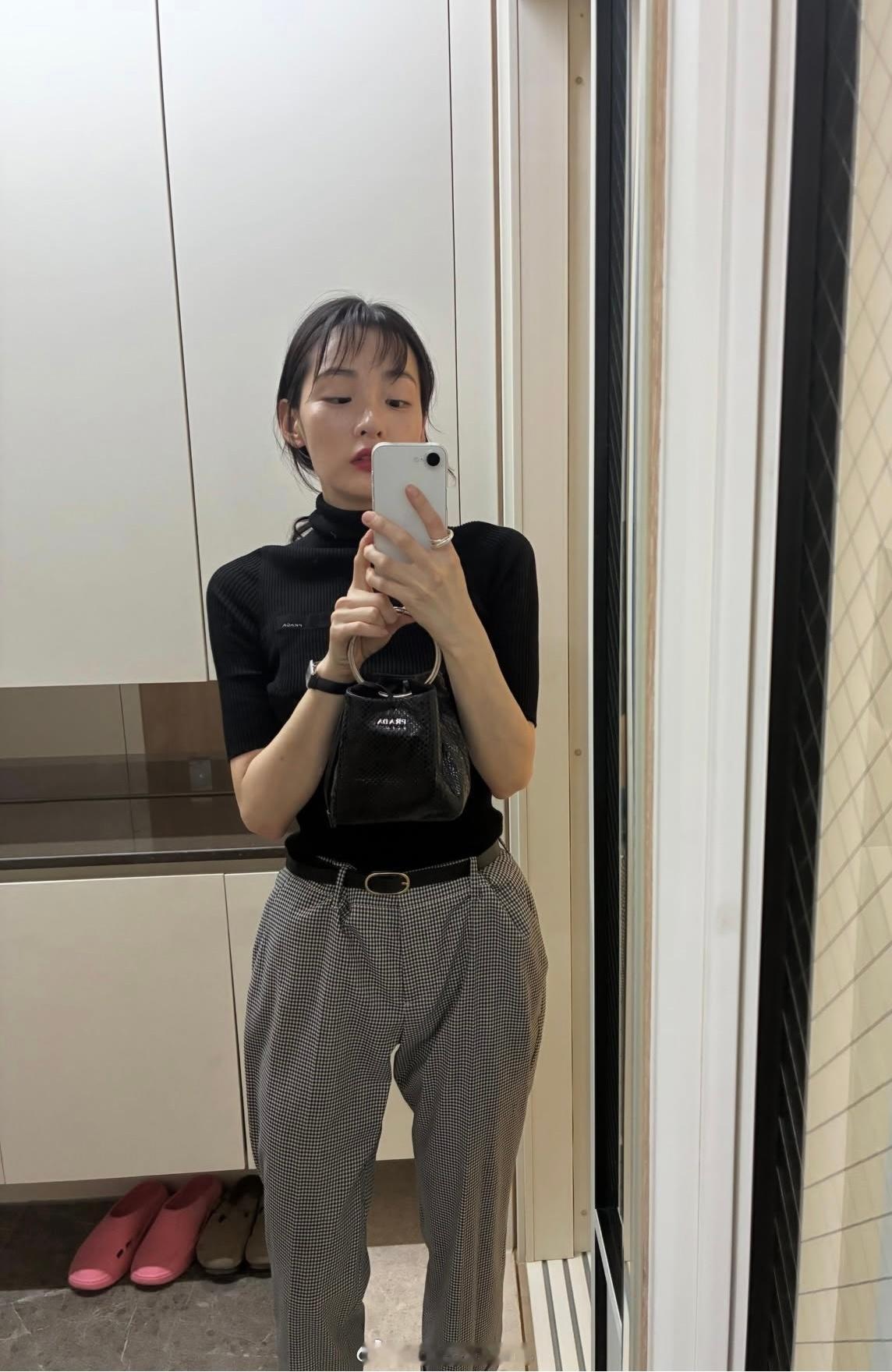 穿搭分享连续更新第2844天韩国时尚女生日常搭配韩系穿搭超能新星汇新星v计划开