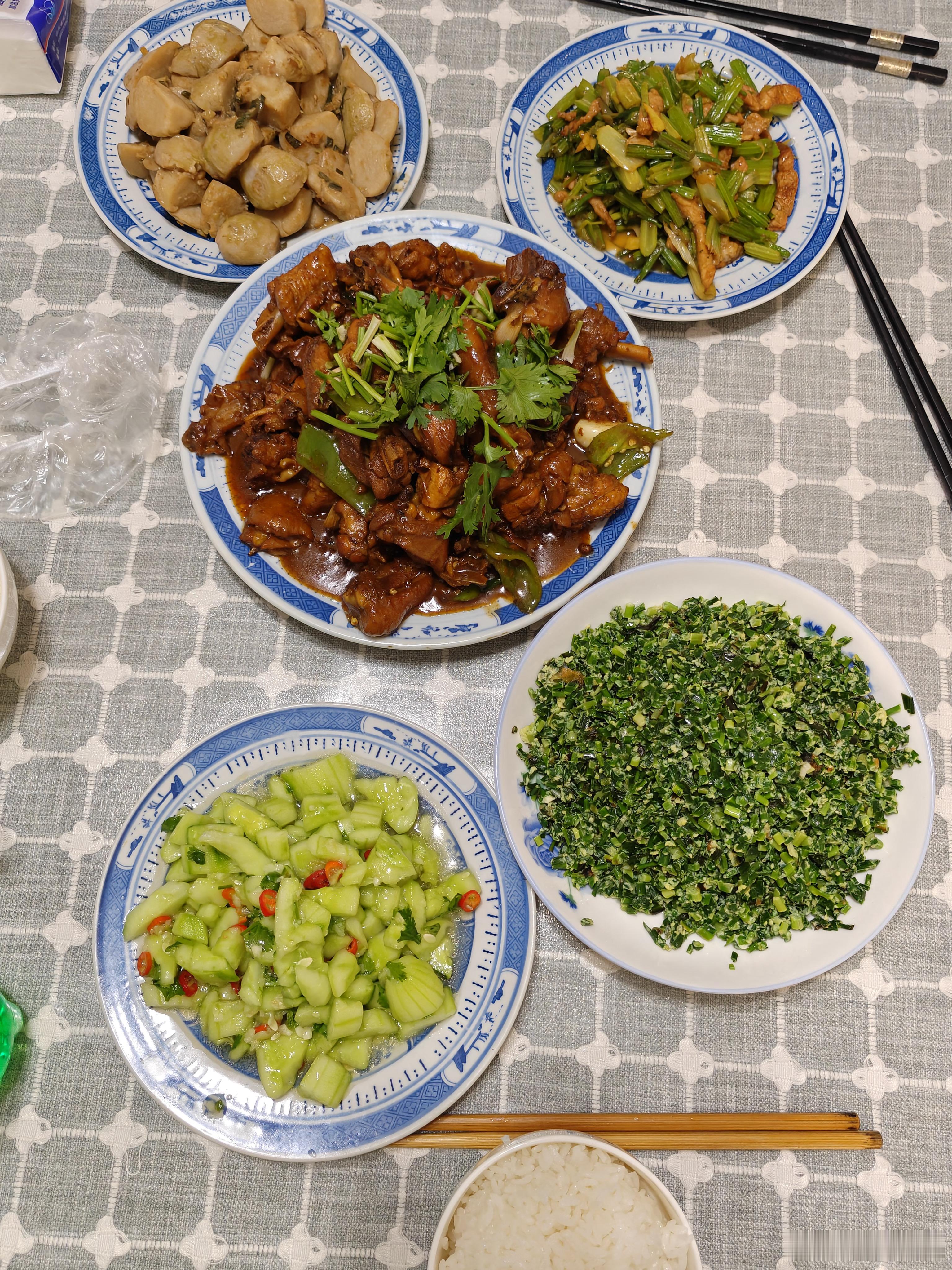 灵食记今天是妈妈做的好吃的​​​
