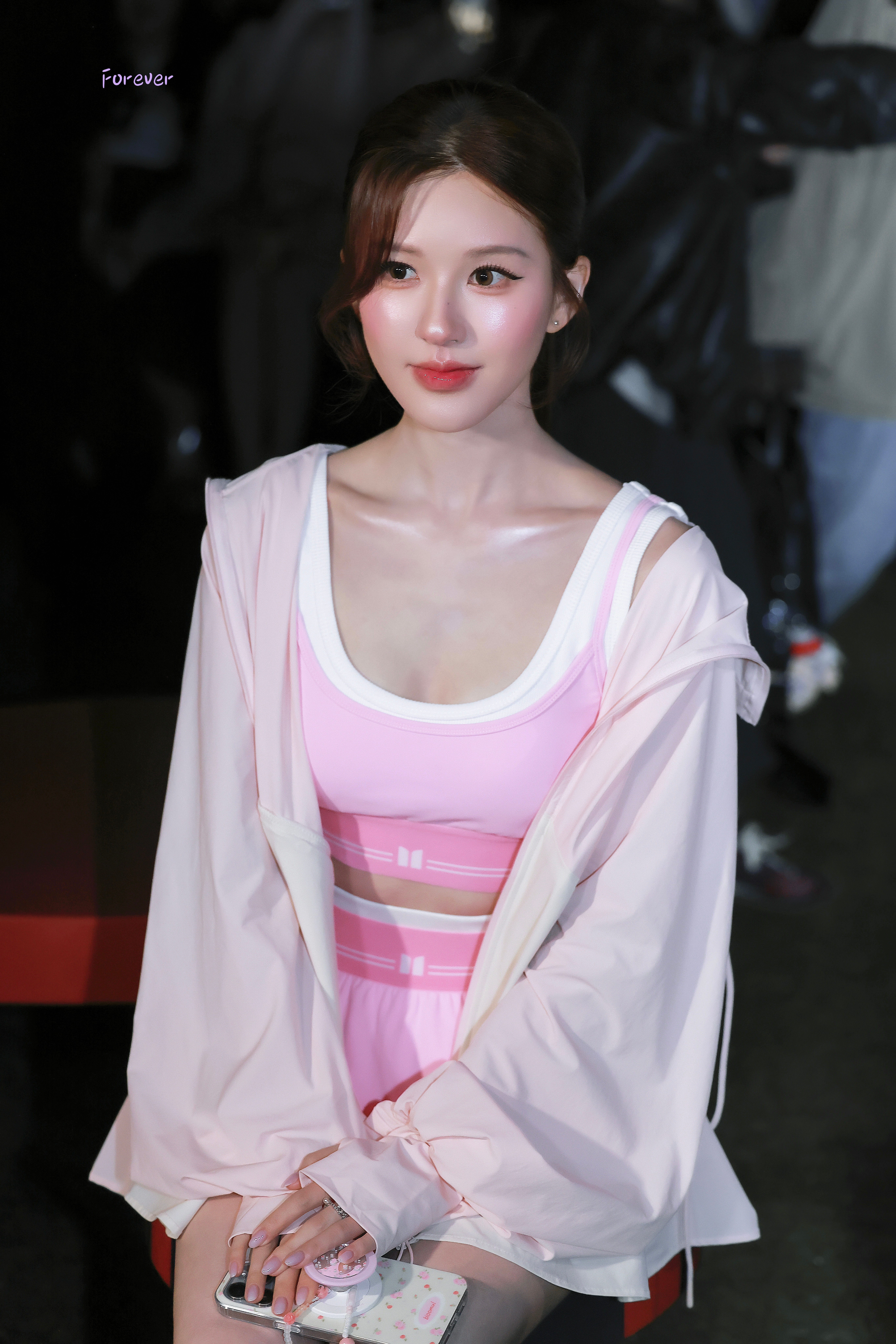 赵露思上海时装周元气满满的露思🎀