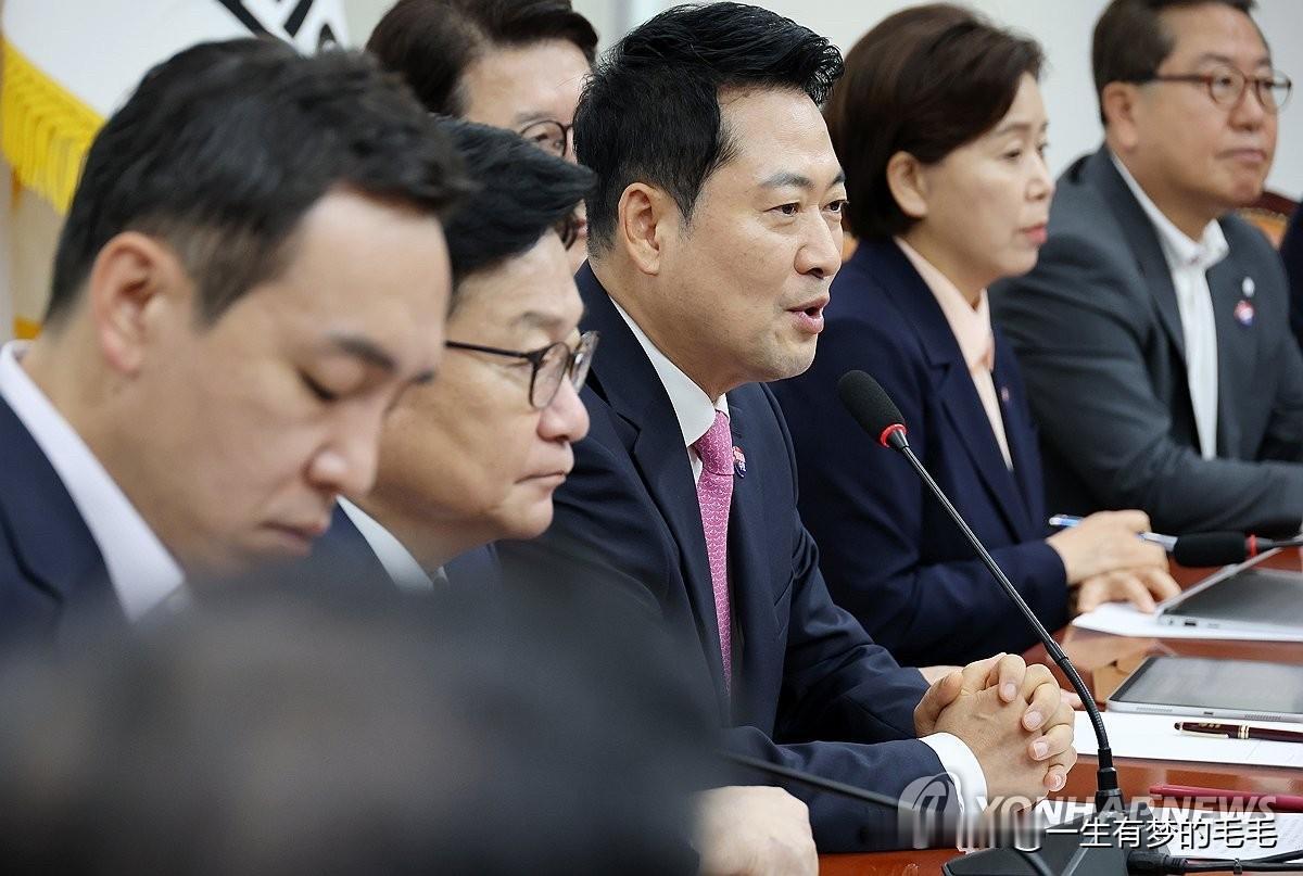 修宪风波引爆韩国政坛！在野党集体发难，直指李在明谋求长期掌权7月28日，韩国