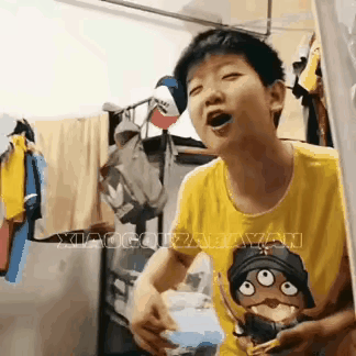 第一次见莎莎唱歌呢，简直要萌翻我了！原来莎莎不光球打得好，歌也唱得是有模有样，