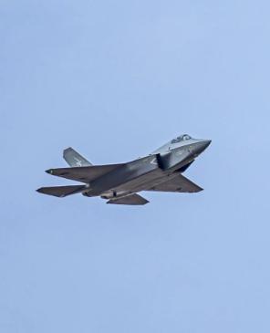 惊了！不止咱们中国人，估计全世界都没料到，美国媒体会给歼-35下这么个定义
