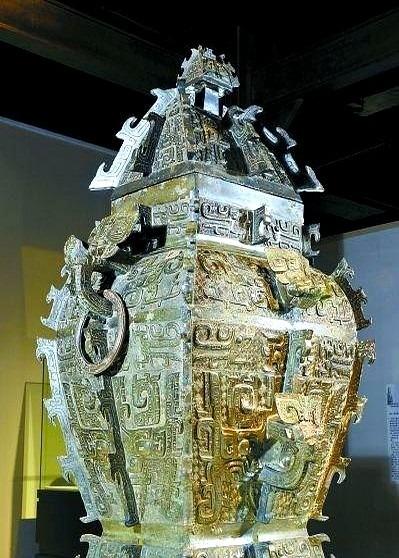 1952年，一名死刑犯在临死之前表示，自己私藏一件国宝级的文物，希望在交