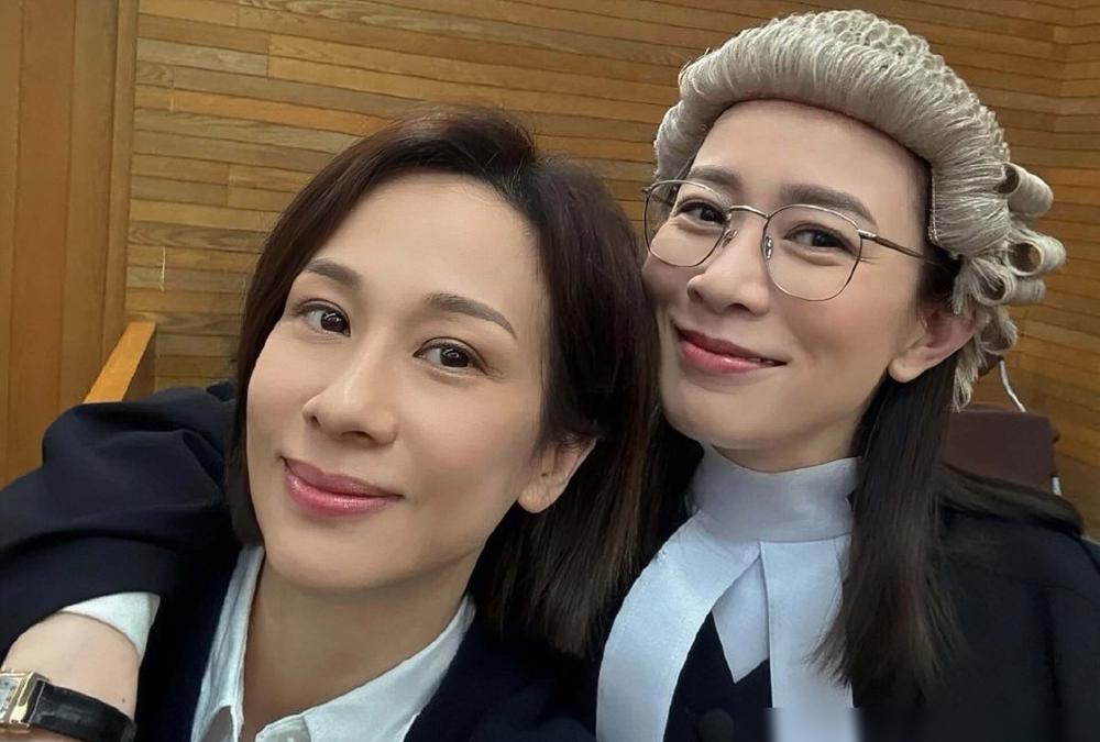 家门被泼红漆，追债大字报贴满小区，你以为这是TVB的剧本？不，这是文颂娴最不想提