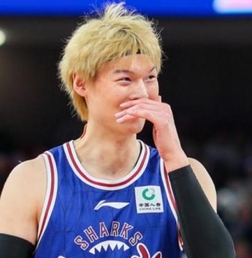 上海男篮将前往日本进行拉练。据《东方体育日报》记者薛思佳透露，上海男篮将前往日本
