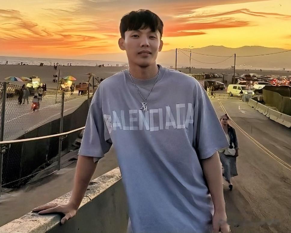 杜锋：朱总，旺仔被你交易去同曦了，你还准备把杰哥也送过去？？？朱芳雨：你都不担