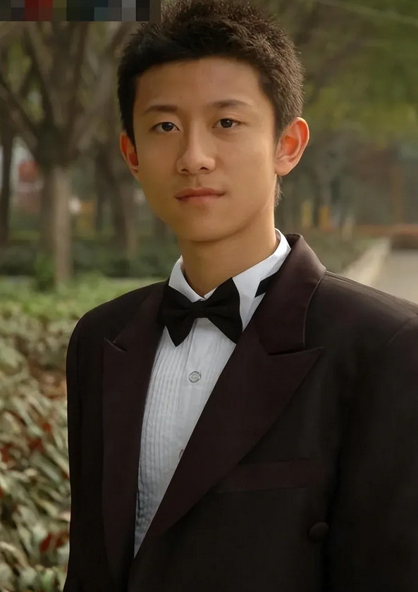 为什么张一山火不起来？原因其实挺简单——不是缺资源，也不是没演技，正如他自己