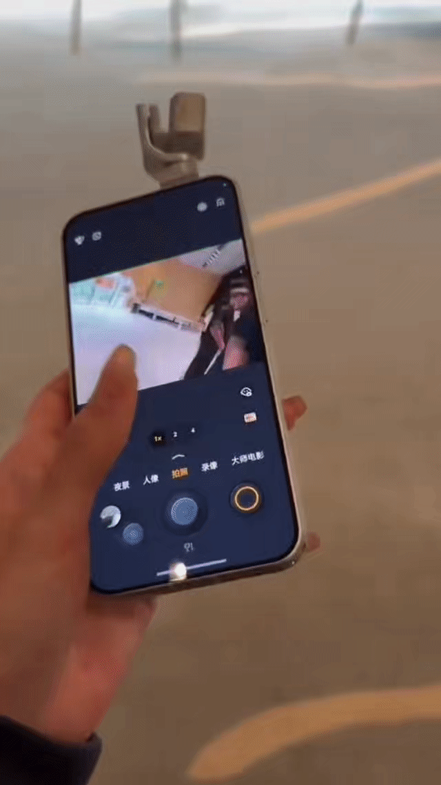 荣耀RobotPhone就看画质和防抖效果如何了，Pocket能卖爆靠的是能