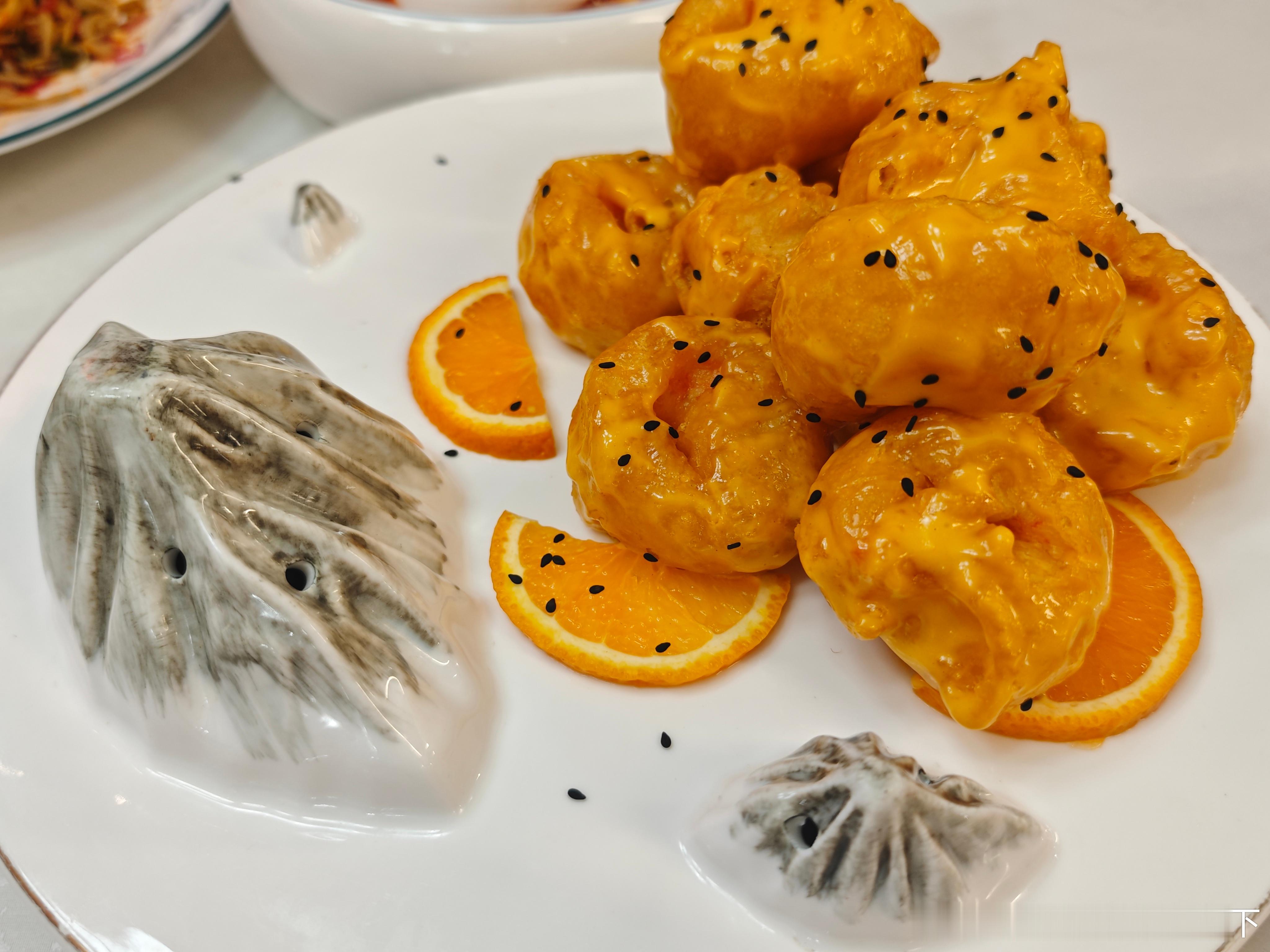 陪老爷出来吃饭饭豆角焖面先放冰箱了。
