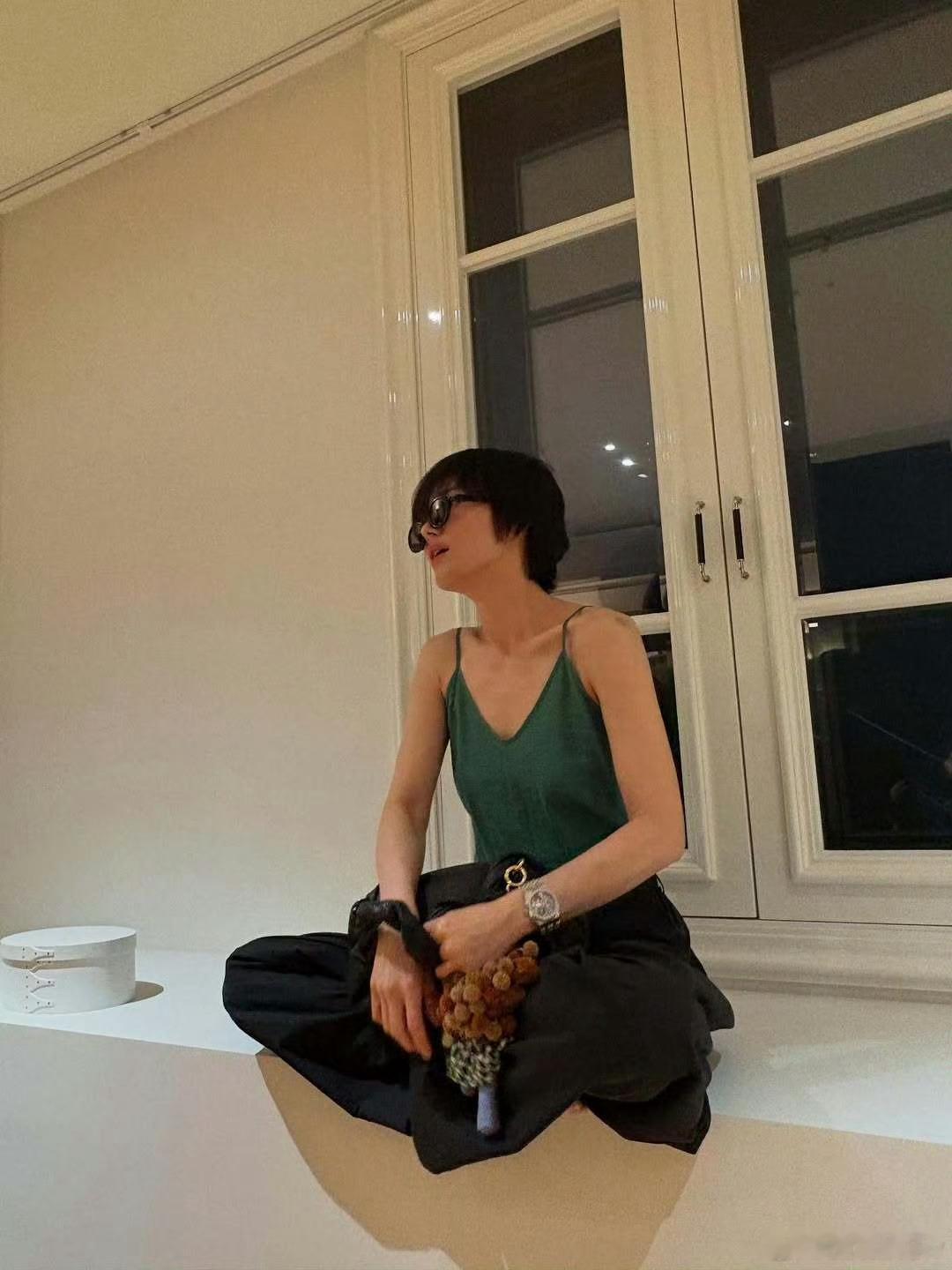 宋慧乔瘦成这样了宋女士状态真好，中女最好的样子，新作品和新自拍哪一个会先来，我