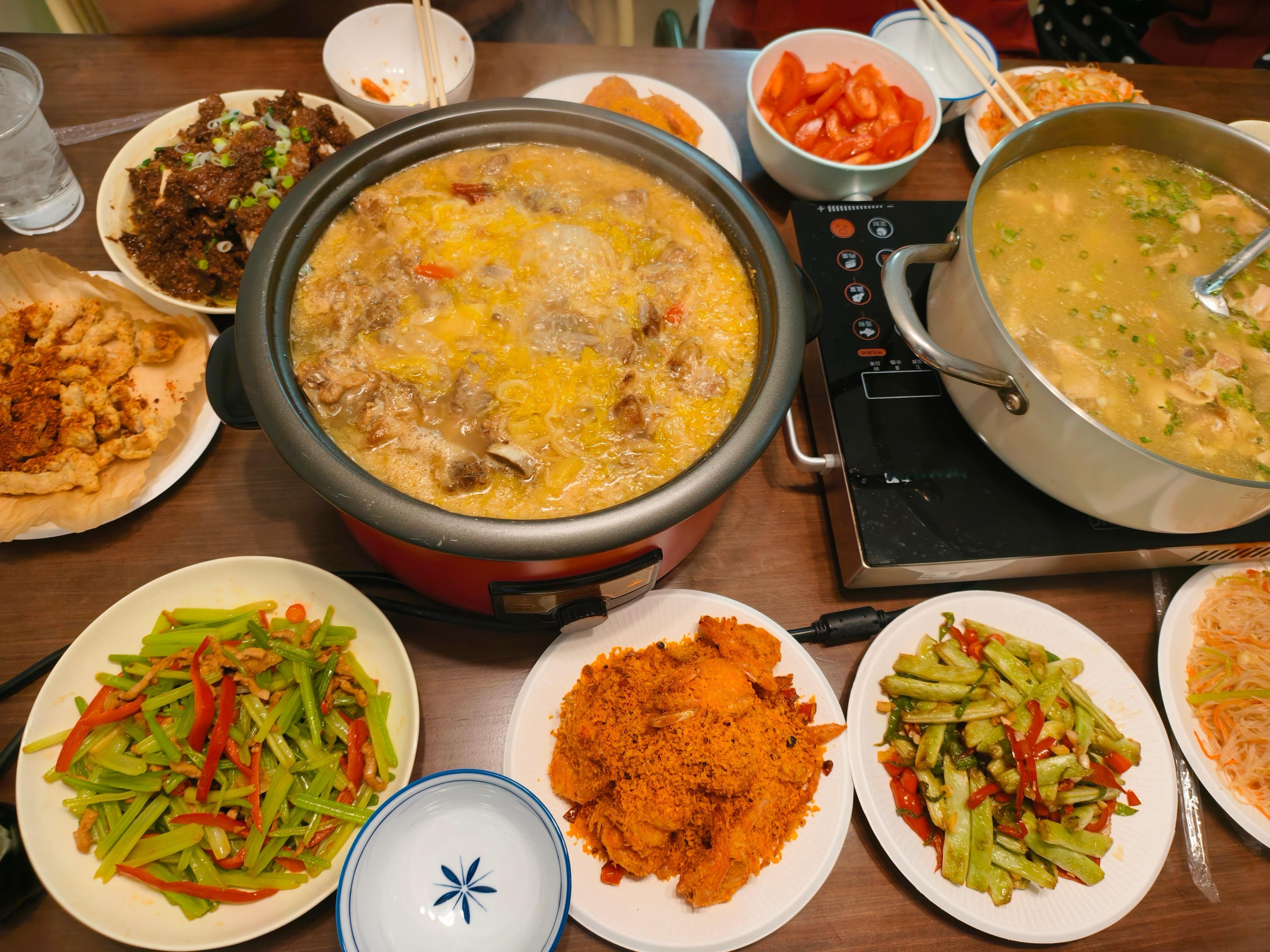 今天的大大大大大大大餐今天小卷长胖了吗