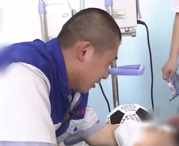 他可能不是一个好人，但绝对是一个好父亲！他叫于海波，是吉林松原人。13岁那年便辍