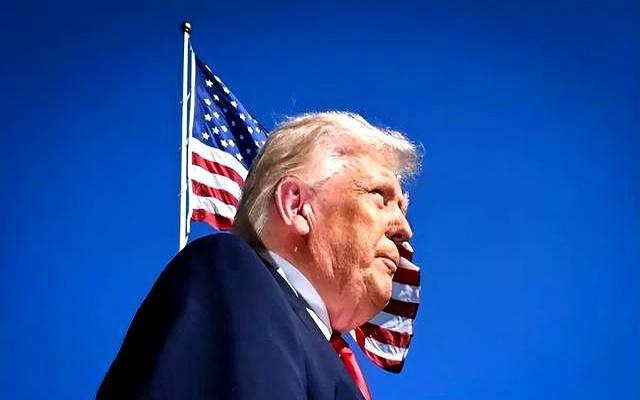 沙特这回是真急了，直接跟美国老大掀了桌子！就为美国封锁霍尔木兹海峡那点事，几