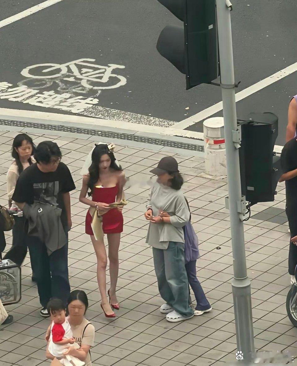 只有瘦到这种程度，上镜才刚刚好