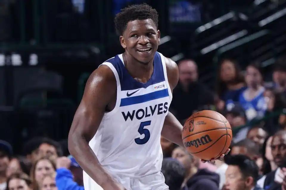 湖人的季后赛第一轮选手基本锁定了，就是森林狼，森林狼在爱德华兹缺阵后，已经落后第