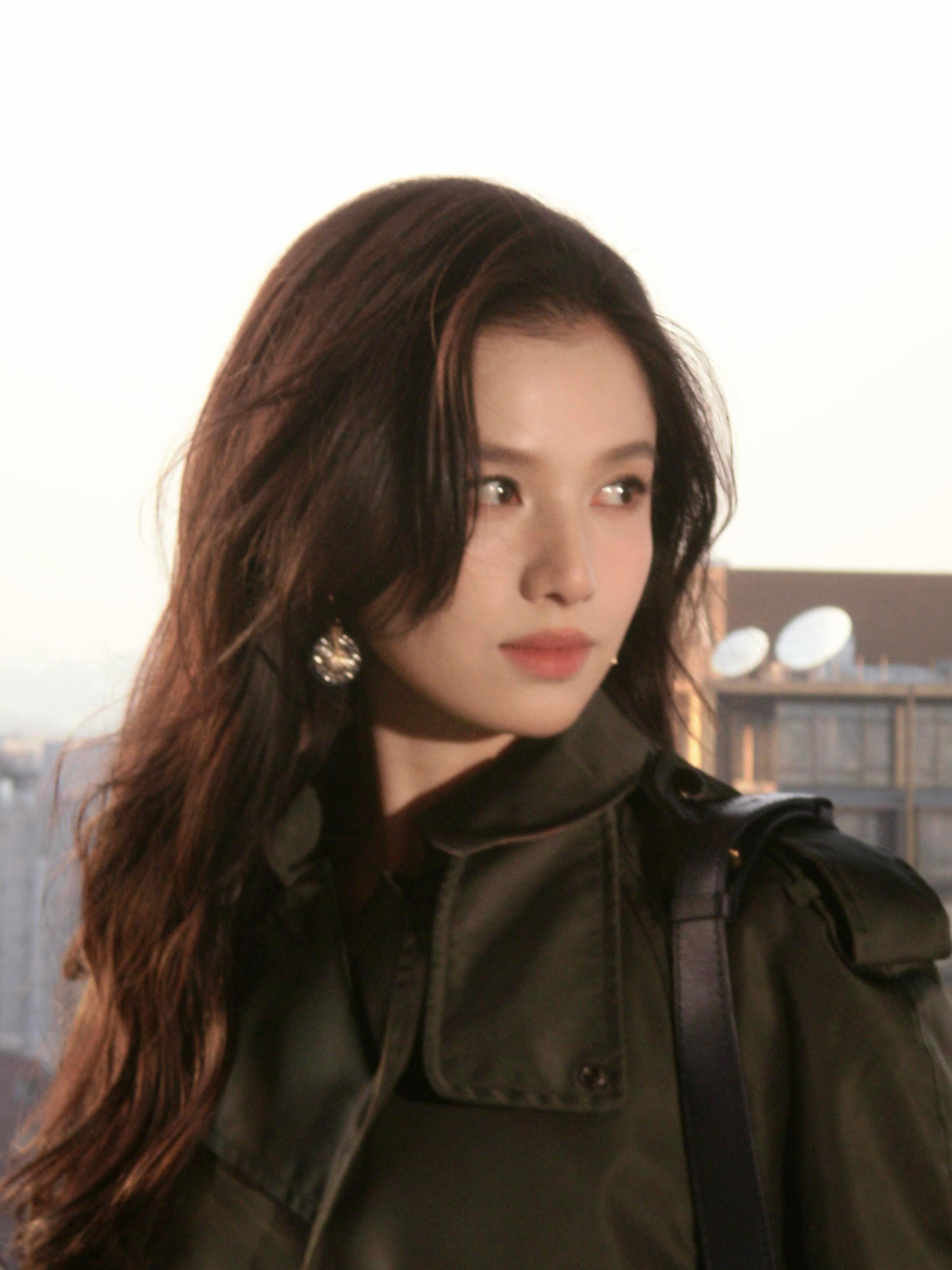 一点儿都不用改，直接铺地广张婧仪