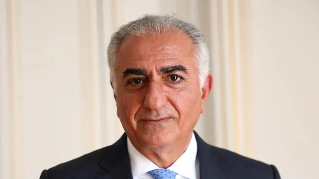 在此次伊朗动乱期间，流亡美国的伊朗被废黜国王巴列维的儿子很活跃，亲自向美国总统老