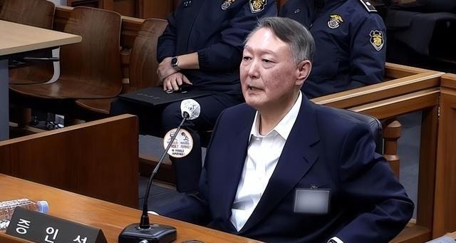 韩国政坛大地震！韩国首尔中央地方法院重磅官宣：将于韩国时间2月19日15时，对前