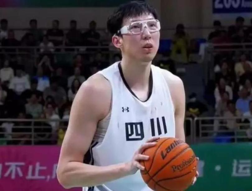 周琦透露好消息，四川队夺冠概率大大提升！全运会男篮比赛，已经全面开打，从目前，