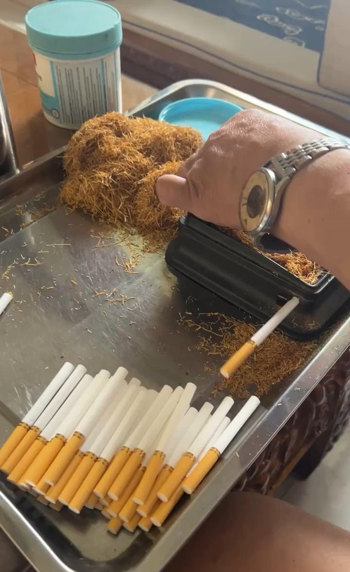 这次烟草公司真是自己给自己找麻烦了！搞了个什么“自毁营销”，硬生生把消失了三十多