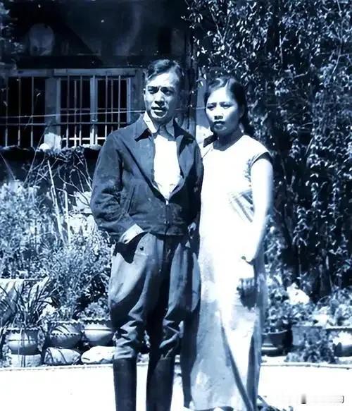 1938年，黄埔军官陈尔晋娶了个漂亮老婆王曼霞，本以为是天赐良缘，谁知新婚没多久