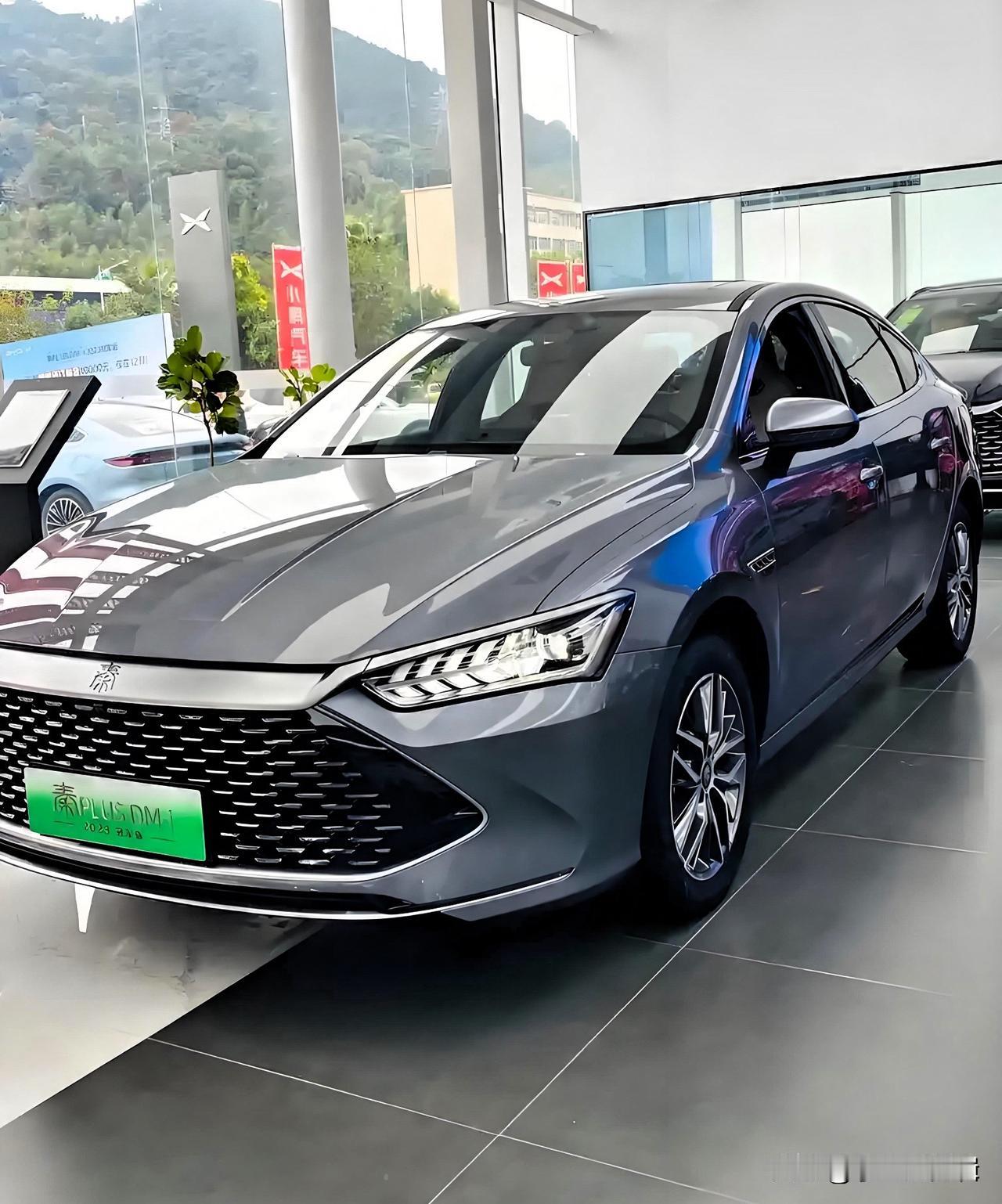 现在开比亚迪,什么感受?开秦PLUSDM-i近一年，跑了8000多公里，不吹不